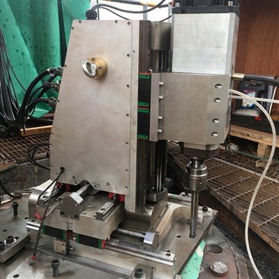 CNC sriegių frezavimo staklės